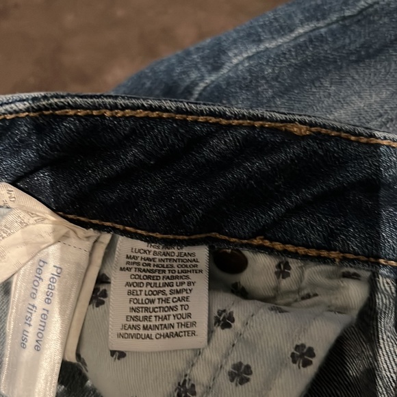 Lucky Brand Lolita Skinny Jean - Size 26 - Picture 3 of 5